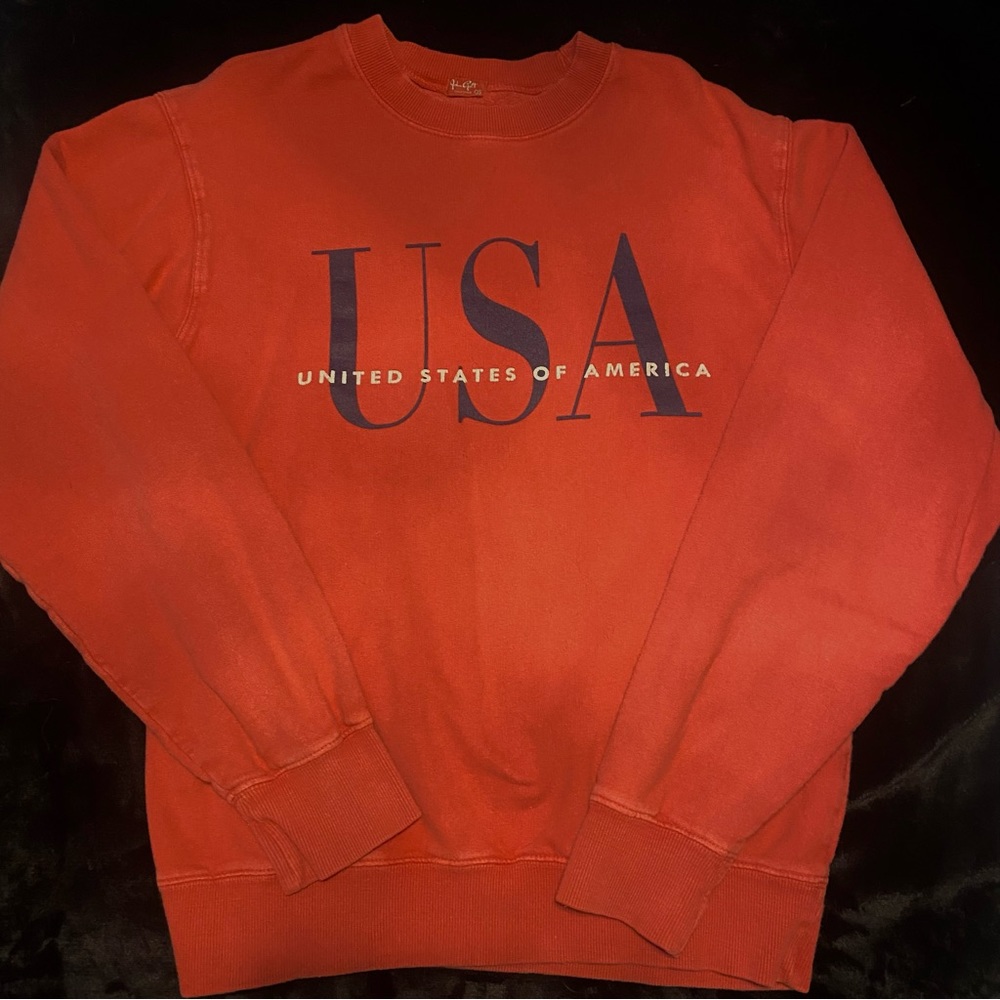 USA brandy melville crew neck